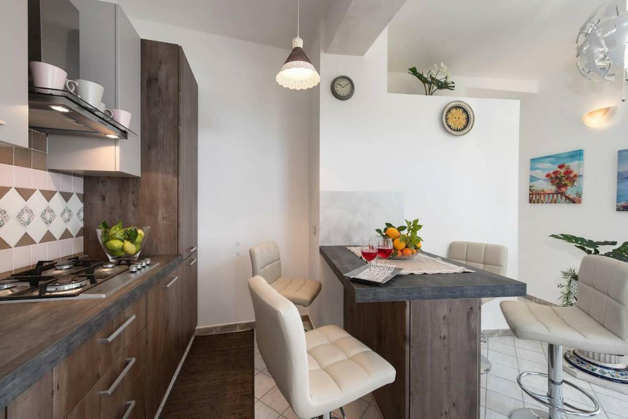 Holidays Perla D'amalfi Holiday home *